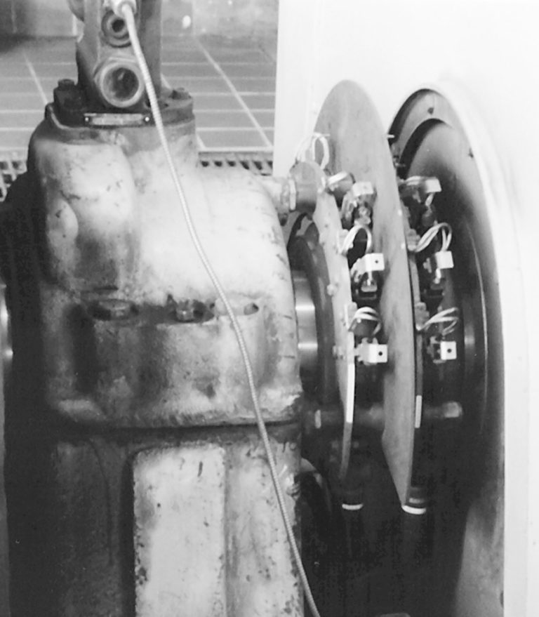 Synchronous Machine: Construction, Working Principle, Rotating Magnetic ...